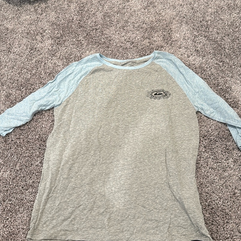 Quarter sleeve shirt